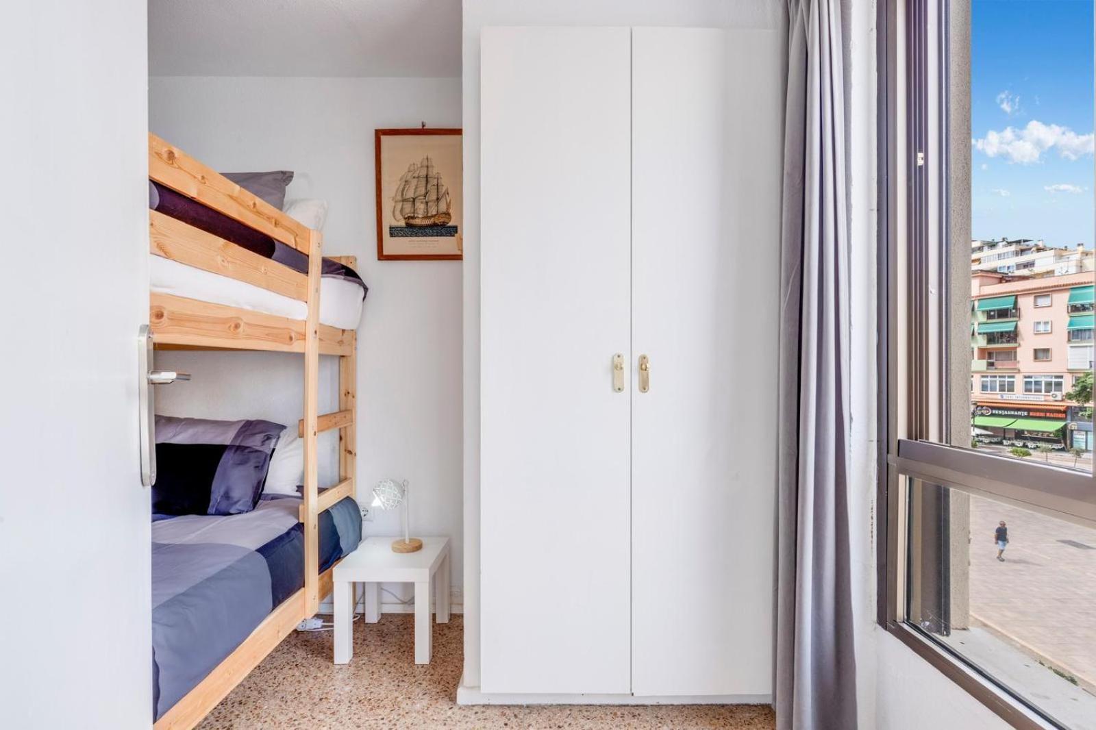 Nogalera Rainbow 2-Bedroom Apartment, Pool And Parking By Namaste Elite Torremolinos Esterno foto