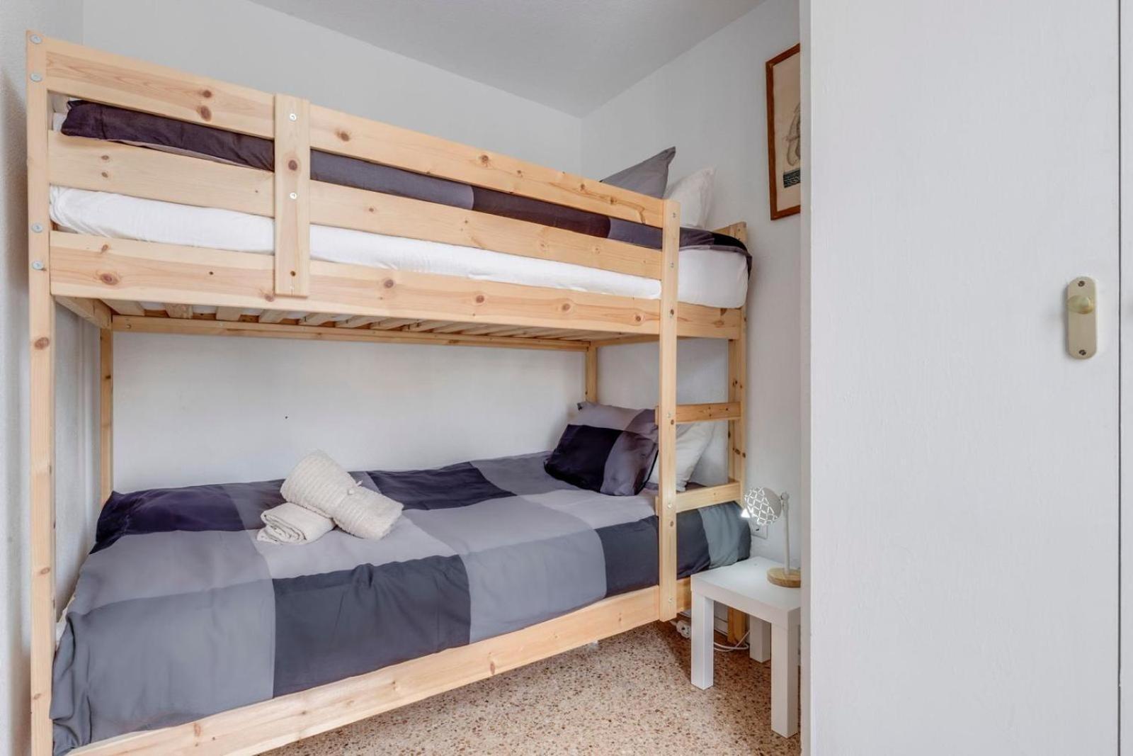 Nogalera Rainbow 2-Bedroom Apartment, Pool And Parking By Namaste Elite Torremolinos Esterno foto