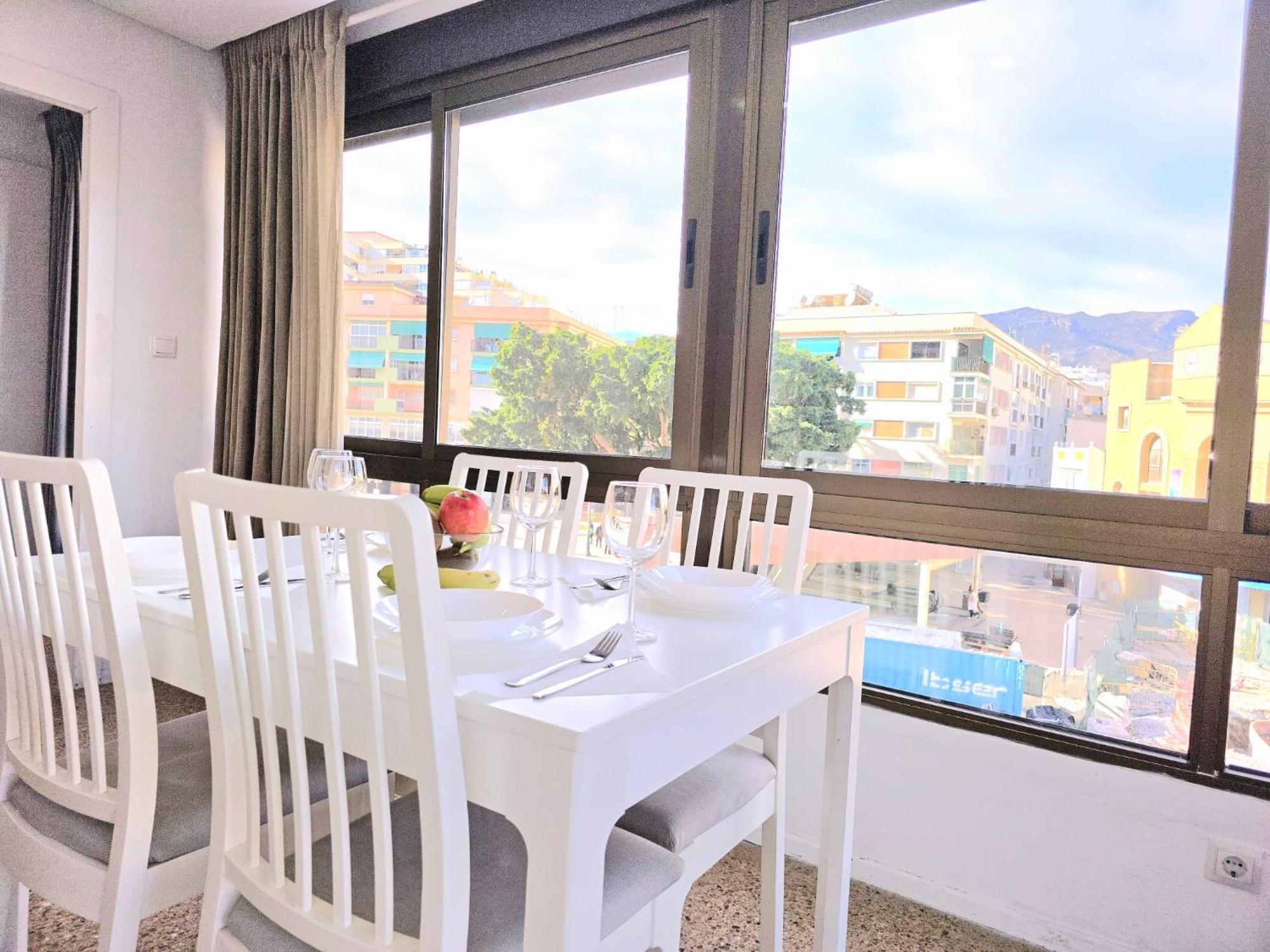 Nogalera Rainbow 2-Bedroom Apartment, Pool And Parking By Namaste Elite Torremolinos Esterno foto