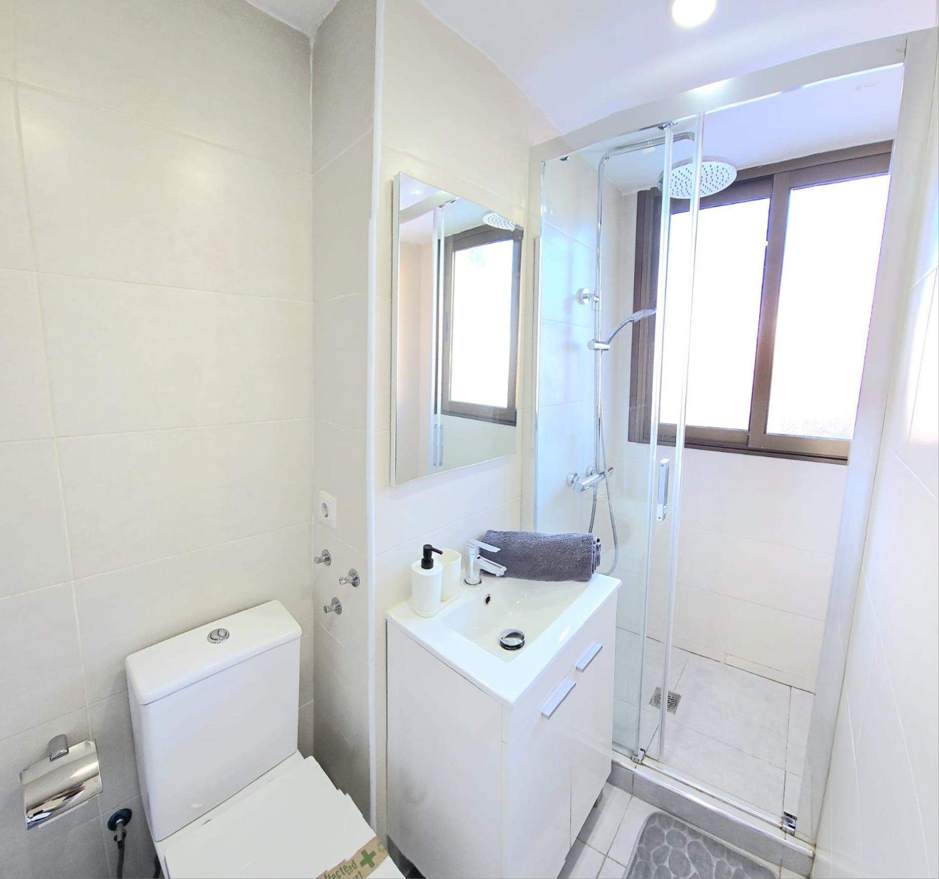 Nogalera Rainbow 2-Bedroom Apartment, Pool And Parking By Namaste Elite Torremolinos Esterno foto
